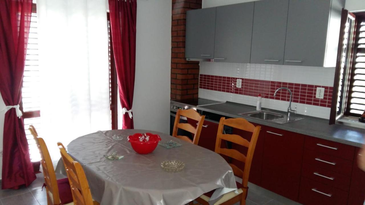 Apartmani Slavica Makarska Eksteriør billede